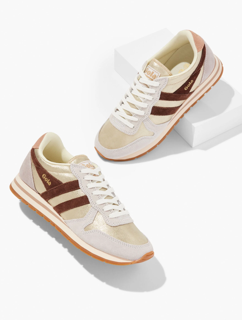 sneakers to wear with fall outfits