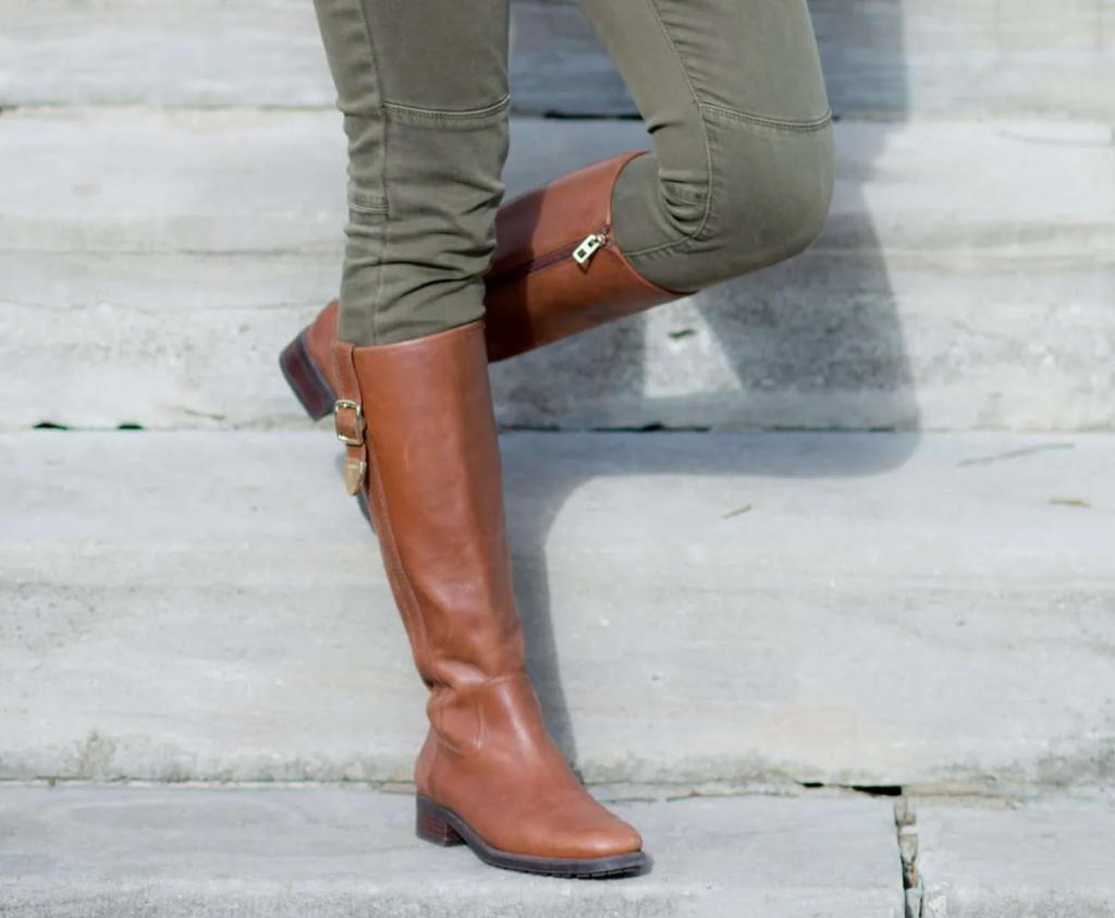 ARE RIDING BOOTS ON TREND FOR FALL AND WINTER 2025