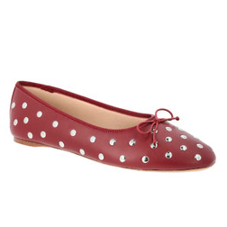 BUDGET FRIENDLY FALL SHOES FOR WOMEN OVER 40